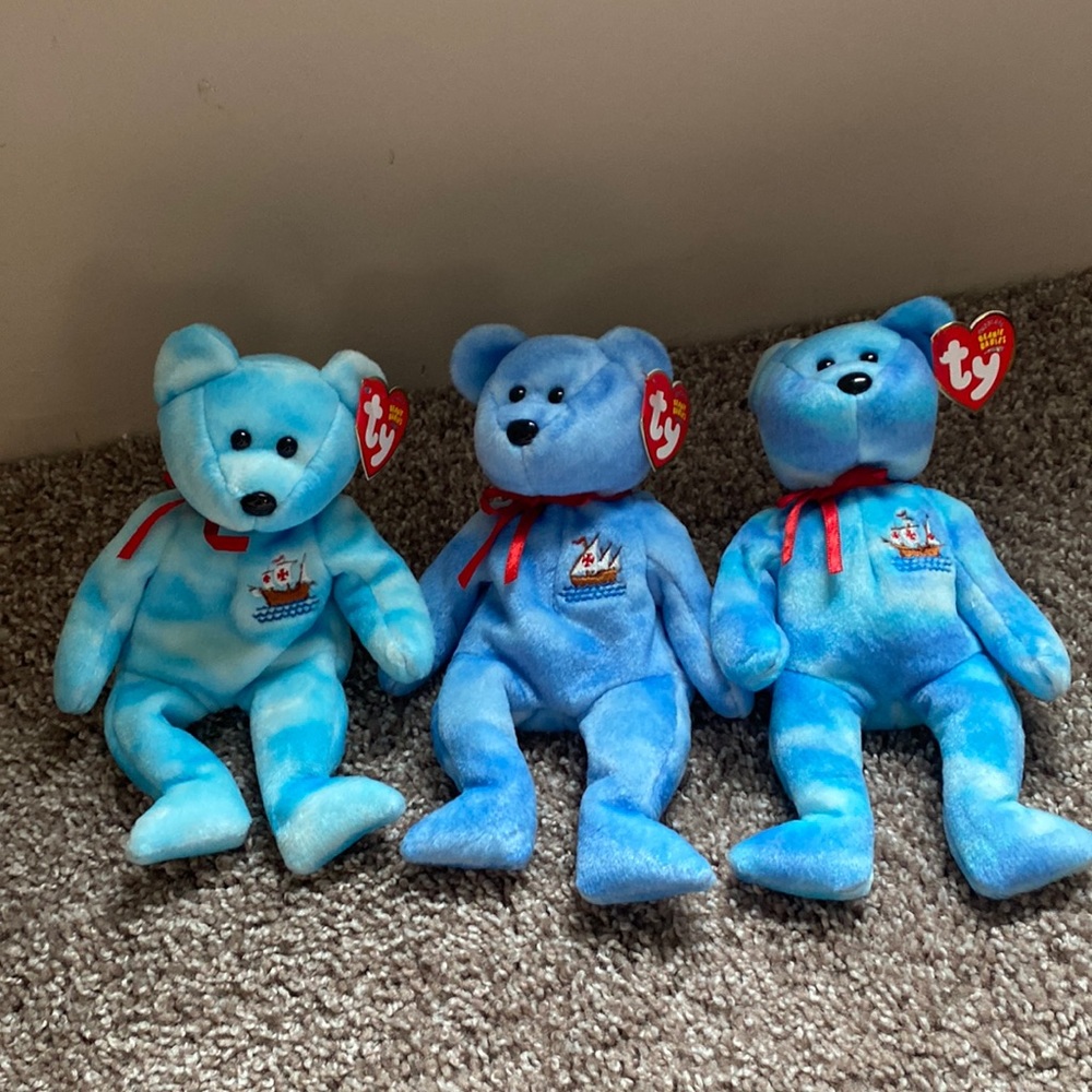 Santa Maria, pinta, and Nina beanie babies 2004 set